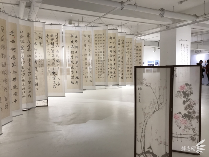光影交織拾年夢，記憶常新一芯間——觀北京市第八十中學(xué)藝·視域社團(tuán)十年展有感